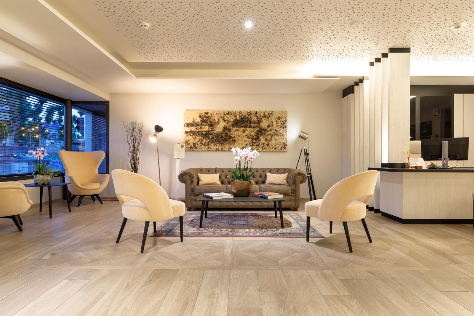 Ambassador Boutique Hotel Ньон Экстерьер фото