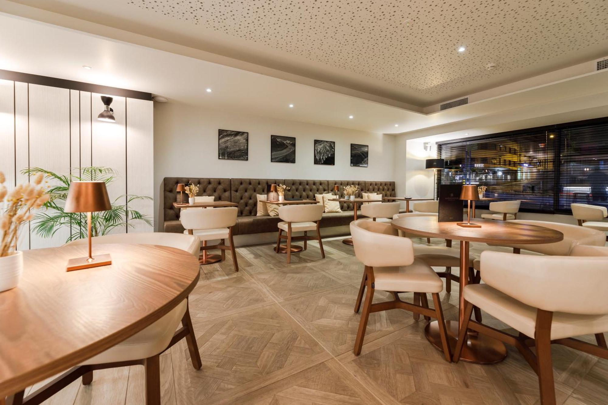 Ambassador Boutique Hotel Ньон Экстерьер фото