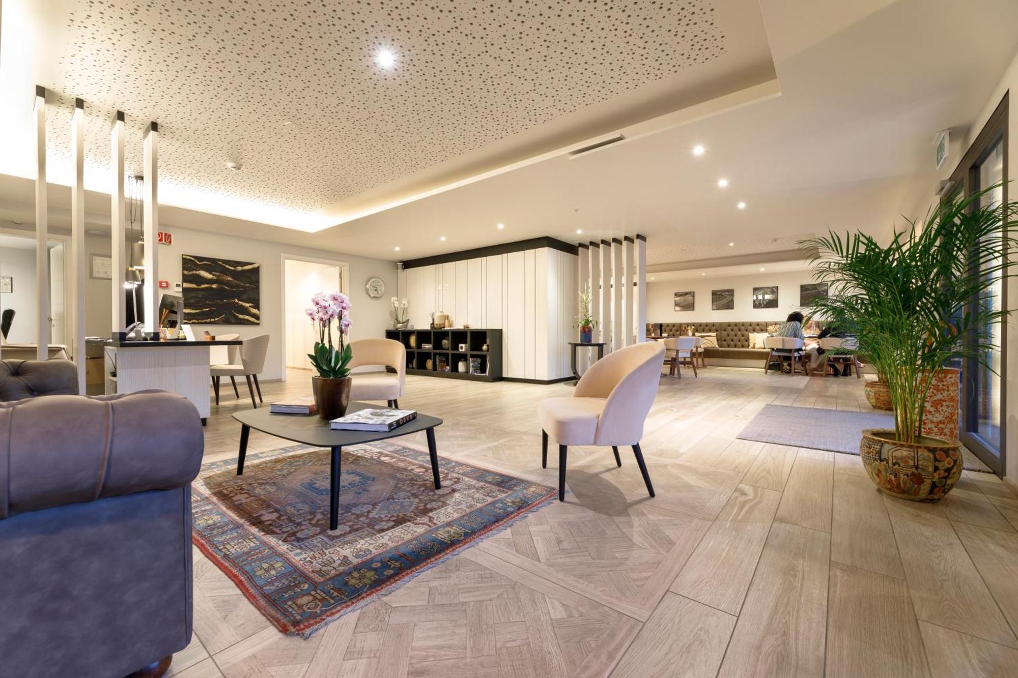 Ambassador Boutique Hotel Ньон Экстерьер фото