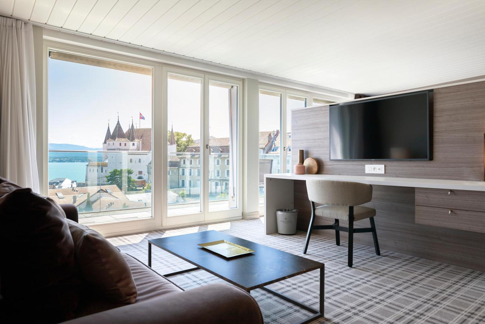 Ambassador Boutique Hotel Ньон Экстерьер фото